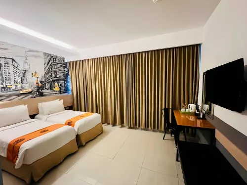 Avira Hotel Makassar Photos