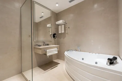Frankfort Expo Hotel Photos