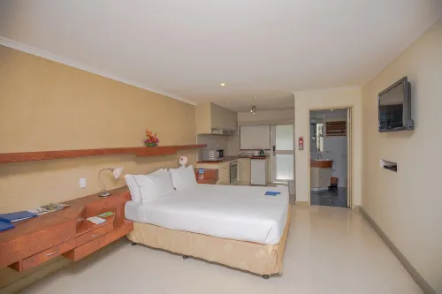 Gateway Hotel Rooms Photos