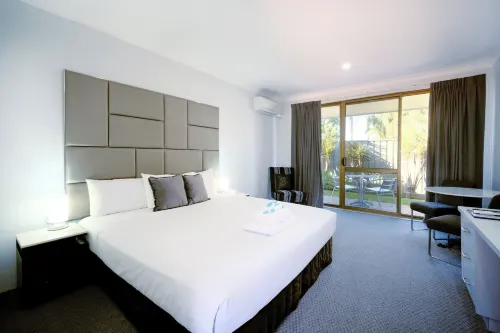 Island Palms Motor Inn Rooms Photos