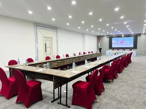 The Belagri Hotel & Convention Fasilitas Bisnis Photos