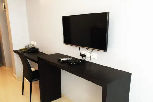 B1 Residence Kamar Photos