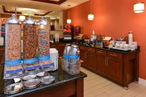 Hampton Inn College Park Dining Photos