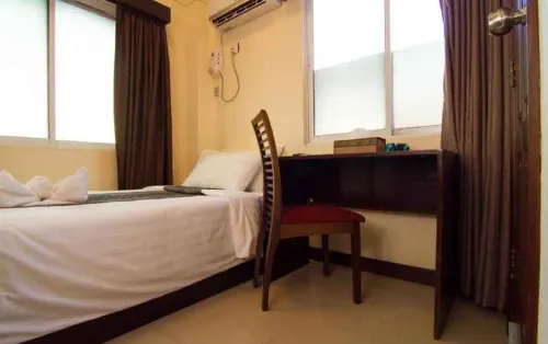 Hotel Yankin Rum Photos