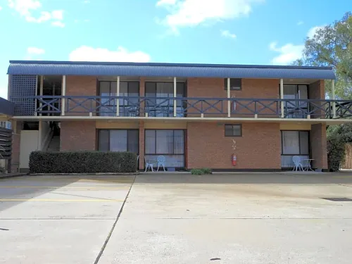Parkway Motel Extérieur Photos