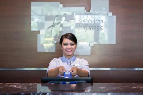 Holiday Inn Express Jakarta International Expo Photos