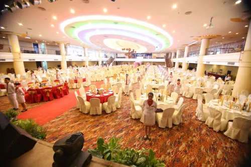 Pacific Palace Hotel Makanan Photos