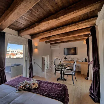 Trevi Palace Luxury Inn Zimmer Photos