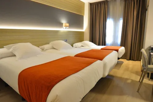 Hotel Avenida Rooms Photos