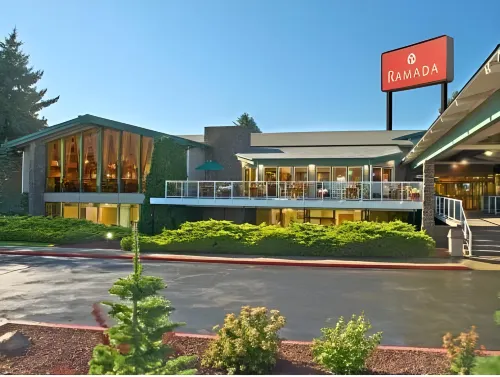Ramada by Wyndham Spokane Airport Rooms Photos
