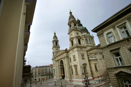 Hotel Central Basilica Circondario Photos