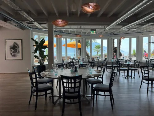 Hotel Eden Palace au Lac Dining Photos