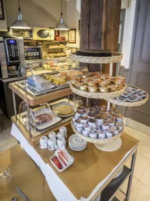 Hotel Chabrol Opera Dining Photos