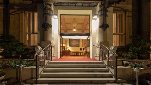 Palace Grand Hotel Varese Exterior Photos