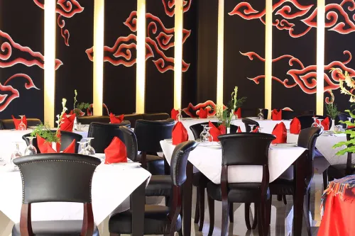 The Radiant Hotel Makanan Photos