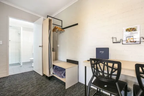 Nightcap at Colyton Hotel Rooms Photos