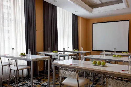 New York Marriott at The Brooklyn Bridge Business Facilities Photos