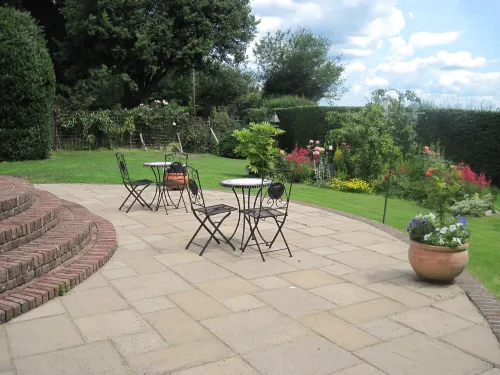 Trumbles Gatwick B&B Exterior Photos