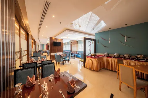 Landmark Grand Hotel Dining Photos