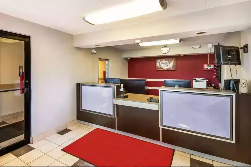 Days Inn by Wyndham Charleston WV Espaces publics Photos