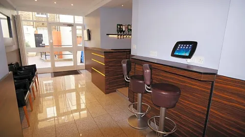 Crestfield Hotel Leisure & Recreation Photos