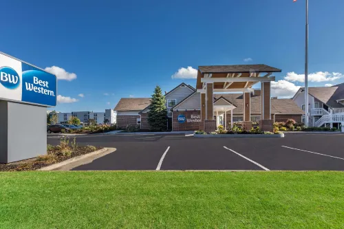 Best Western Fishkill Inn  Suites Rooms Photos
