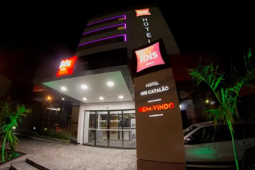 Ibis Catalao Extérieur Photos