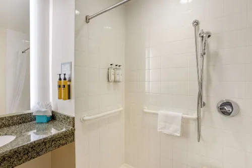 Best Western Plus the Inn at King of Prussia Rooms Photos