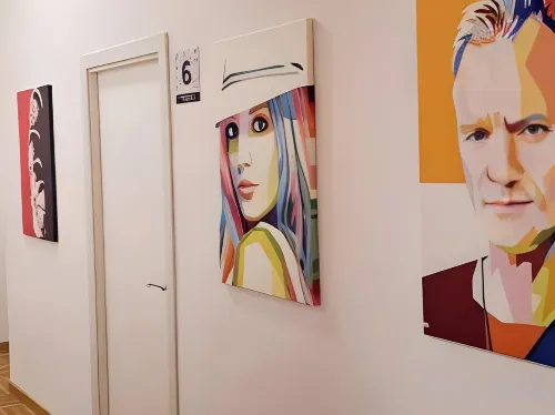 Arc House Pop Art Photos