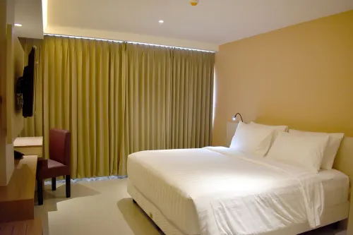 Grand Metro Hotel Tasikmalaya Kamar Photos