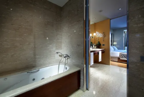 Eurostars Grand Marina Hotel GL Chambres Photos