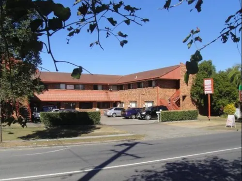 Ascot Budget Inn & Residences Exterior Photos