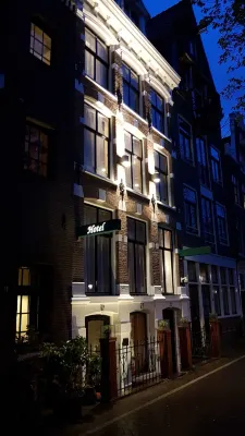 Rembrandtplein Hotel Exterior Photos