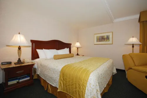 Best Western Plus Newport Mesa Inn Photos