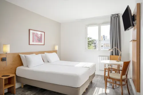 Appart Hôtel - Séjours et Affaires / Résidence étudiante - Les estudines Créteil Le Magistère Chambres Photos