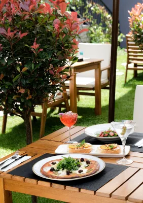 Bayview Hills Luxury Residences Dining Photos