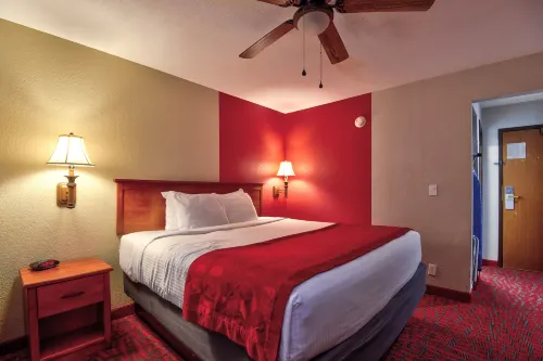 Ramada by Wyndham Oklahoma City Airport North Zimmer Photos