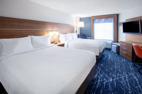 Holiday Inn Express & Suites Auburn Hills Rooms Photos
