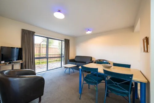 Annabelle Court Motel Rooms Photos