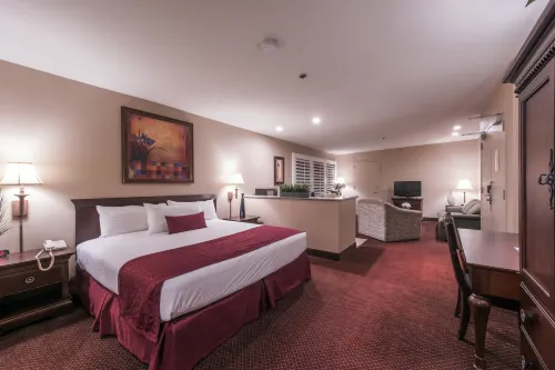 Grand Vista Hotel Rooms Photos