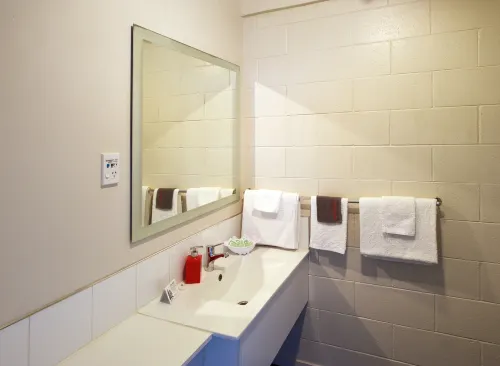 Ambassador Thermal Motel Rooms Photos