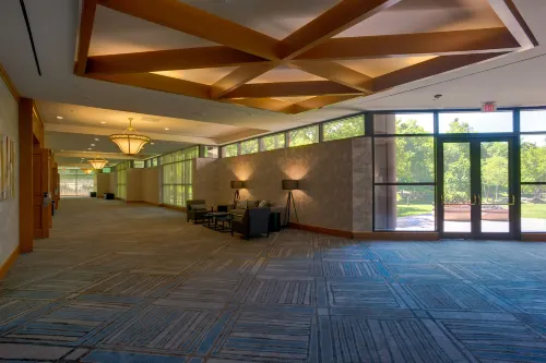 DoubleTree by Hilton Tulsa - Warren Place Public Areas Photos