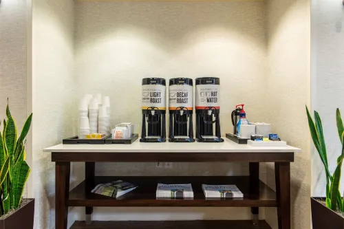 Hampton Inn & Suites Miami-Airport South-Blue Lagoon Mahlzeiten Photos