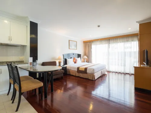 Admiral Suites Bangkok Photos