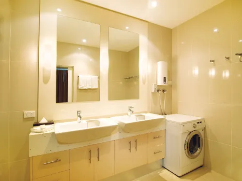 Oaks Melbourne on Lonsdale Suites Photos