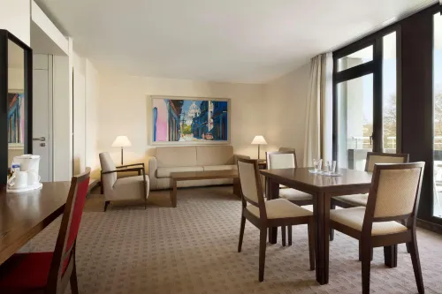 Ramada by Wyndham Nuernberg Parkhotel Rooms Photos