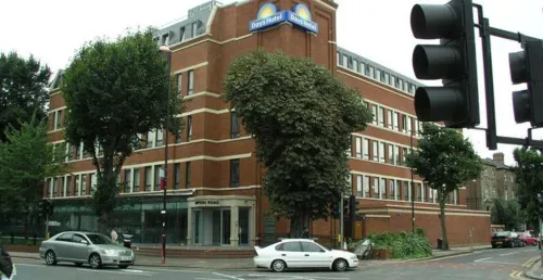 Ramada by Wyndham Hounslow - Heathrow East Near Hotel Photos