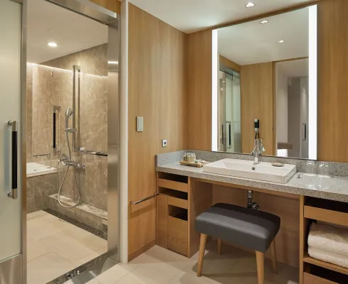Keio Plaza Hotel Tokyo Photos
