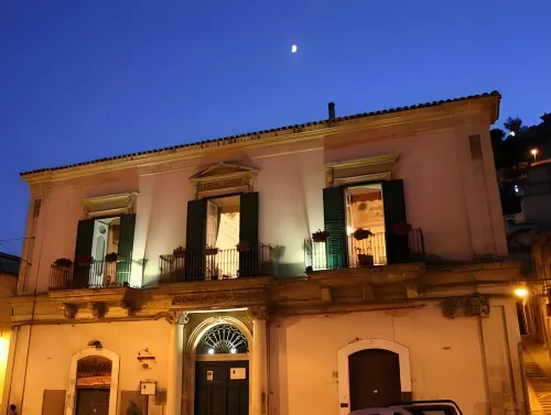 Palazzo Il Cavaliere B&B de Charme Exterior Photos