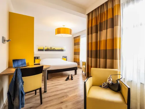 Ibis Styles Brussels Centre Stephanie Rooms Photos